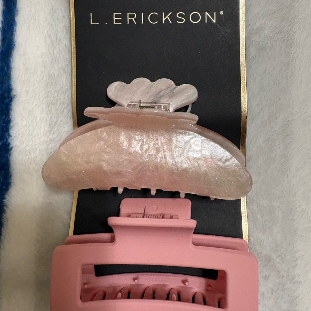 New L Erickson 2 pack hair clips